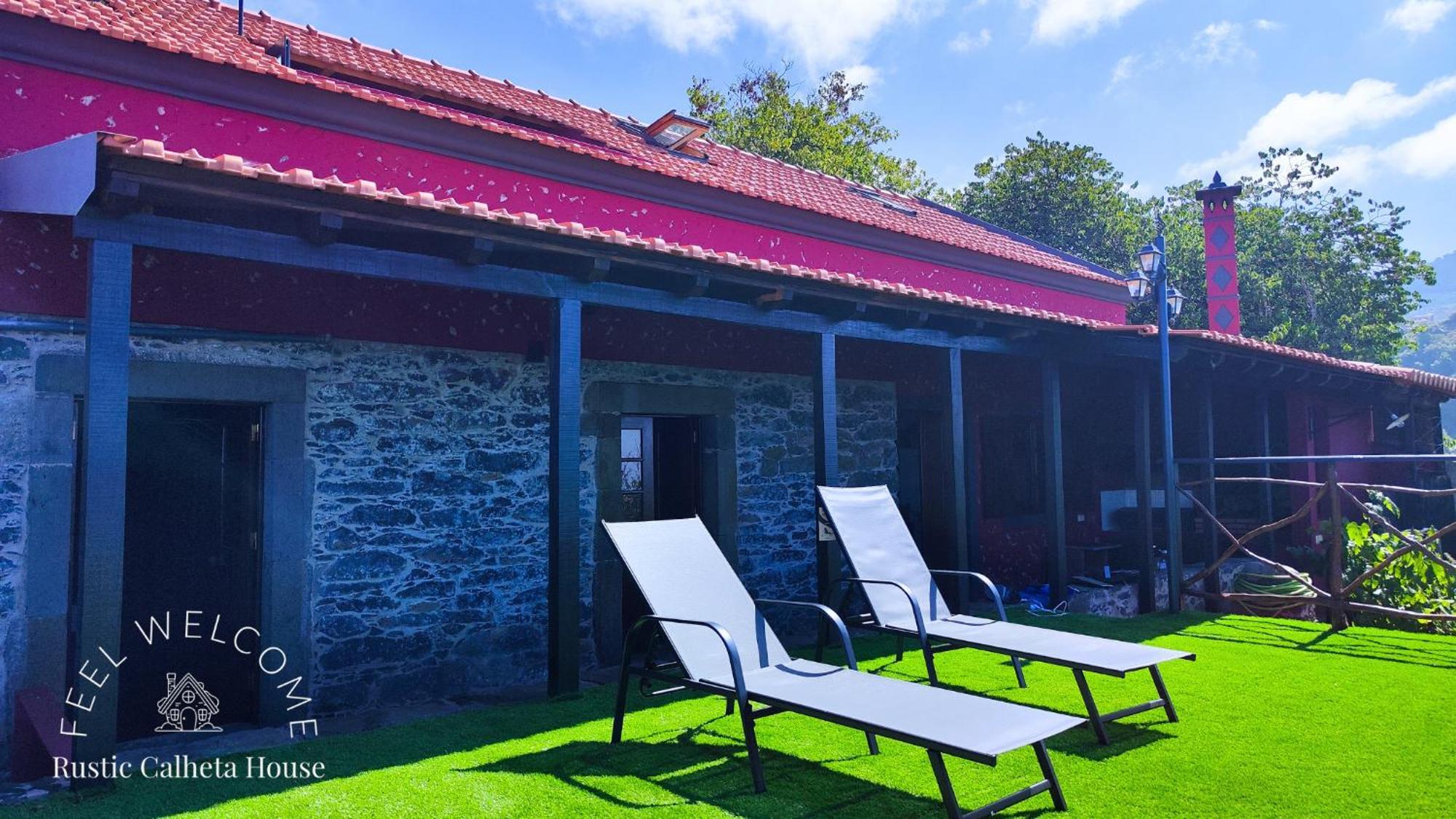 Rustic Calheta House
